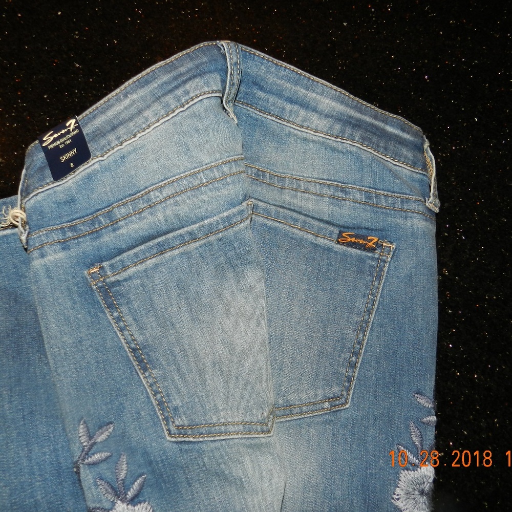 NWT Seven Blue Embroidered Jeans - Picture 3 of 4